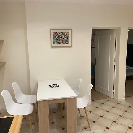 Cosy Ancient Fosse 2 Apartament *